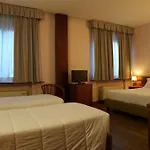 Ξενοδοχείο Albatros 4*