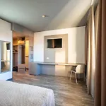 Ξενοδοχείο Albatros 4*