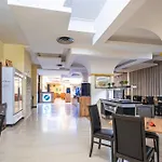 Albatros Hotel
