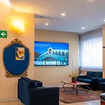 Albatros 4* מסטרה