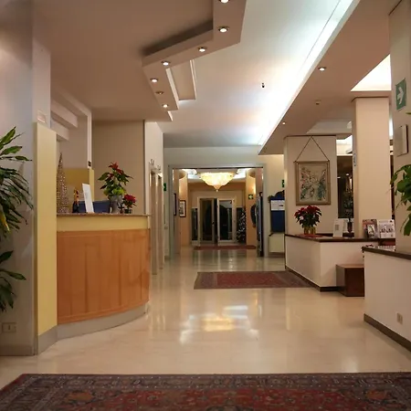 阿尔巴特罗斯酒店 酒店 梅斯特雷